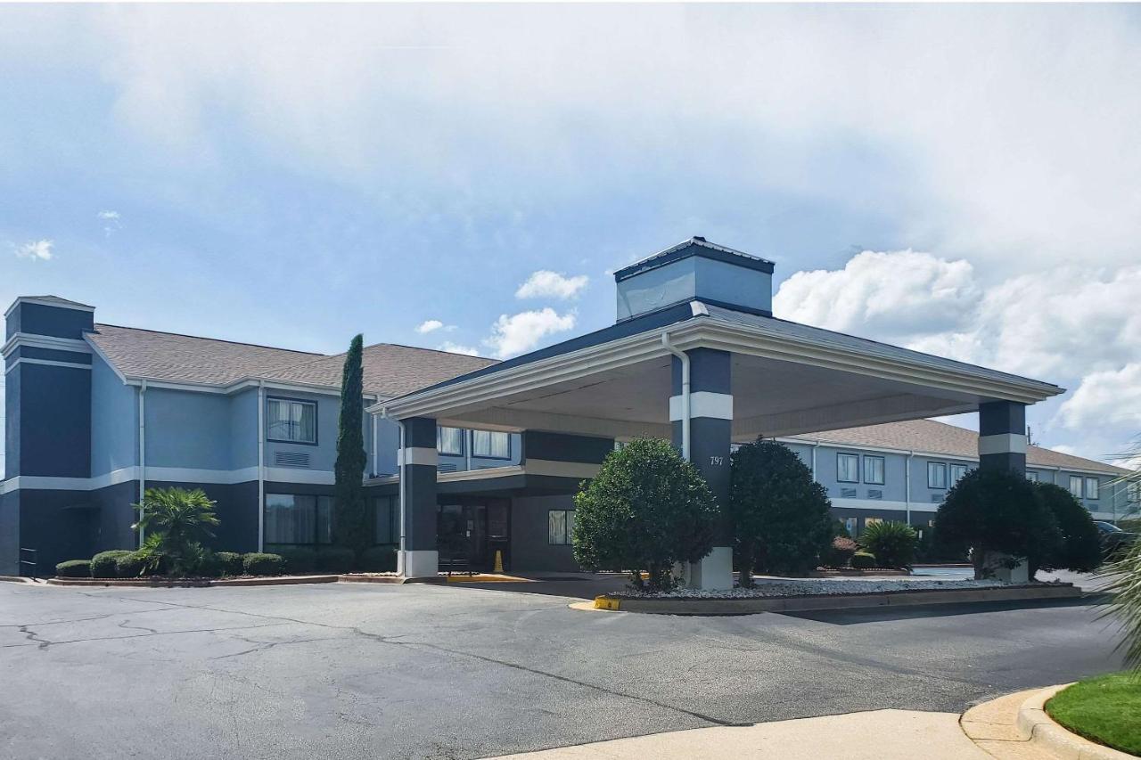 Quality Inn Prattville I-65 Eksteriør billede