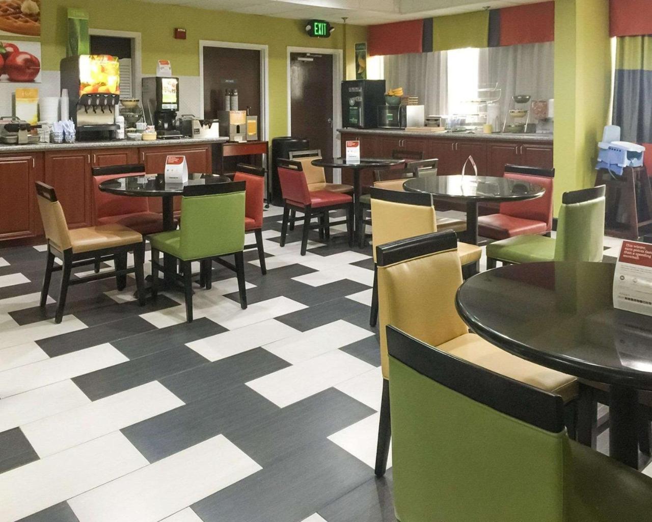 Quality Inn Prattville I-65 Eksteriør billede
